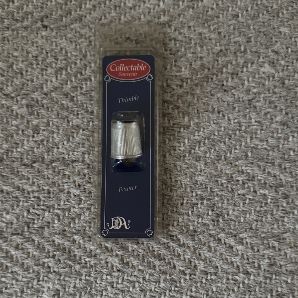 Collectable Cleveland Souvenir Pewter Thimble